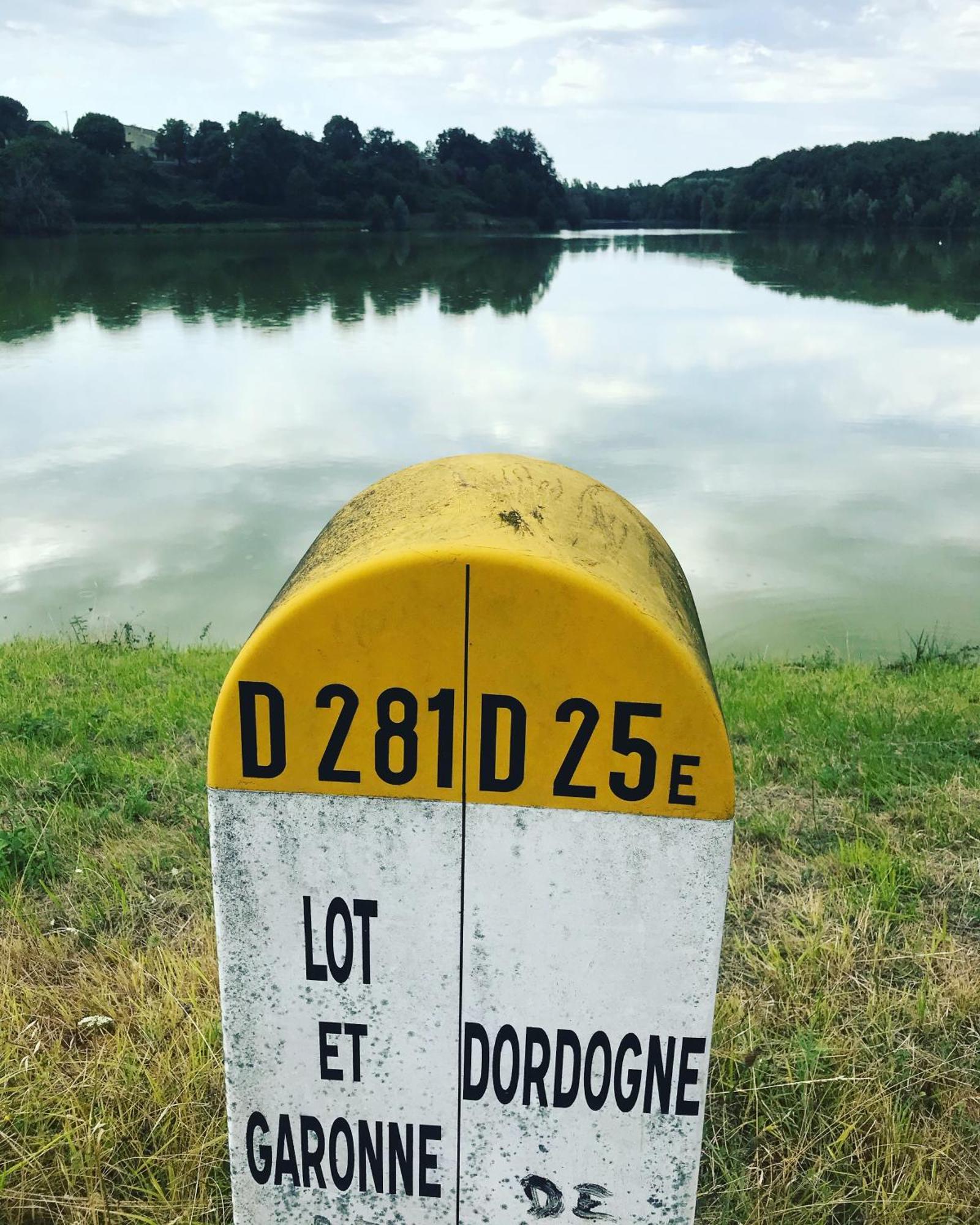 Les Traversières Eymet Esterno foto